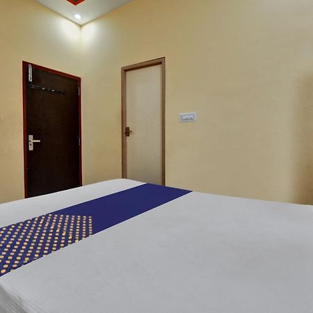 Spot On Anugraha Residency Hotel Kumbalgod Buitenkant foto