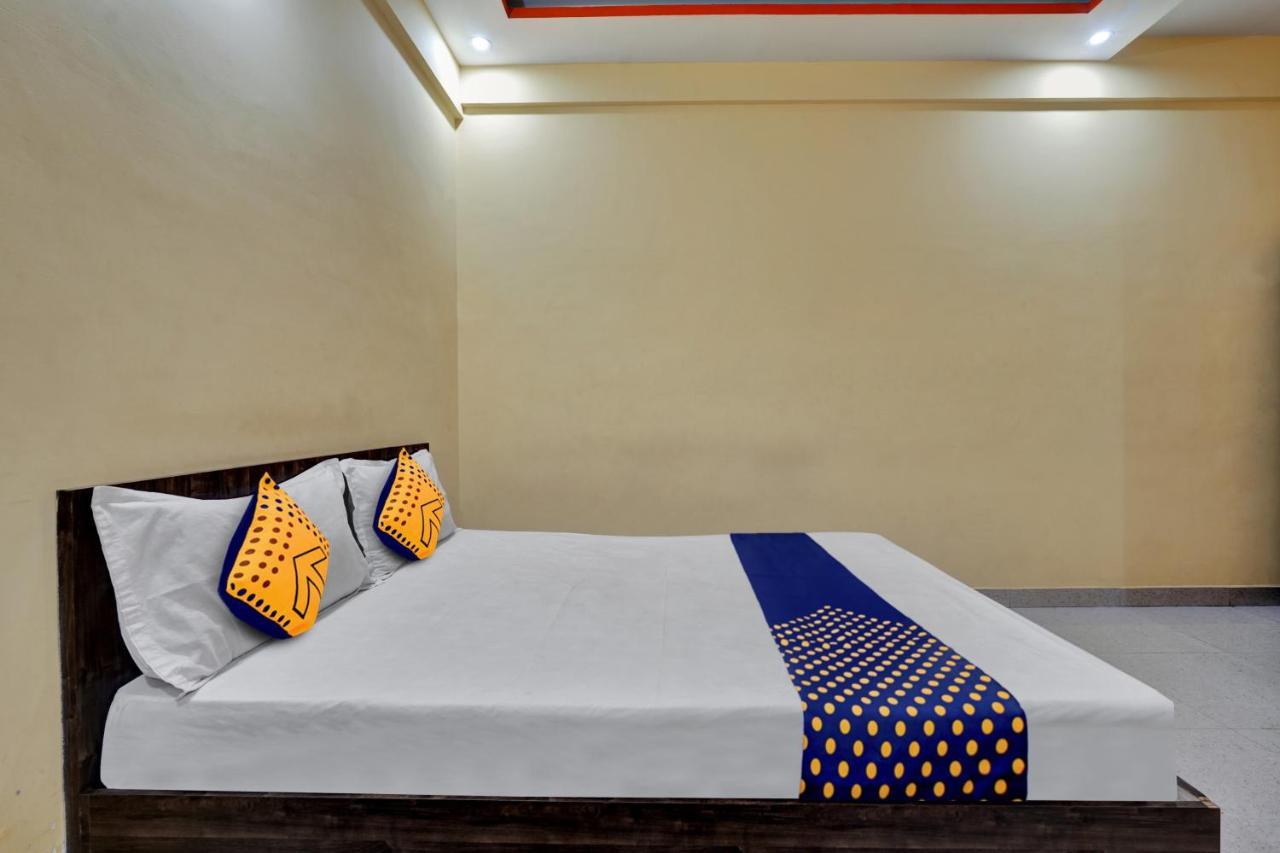 Spot On Anugraha Residency Hotel Kumbalgod Buitenkant foto