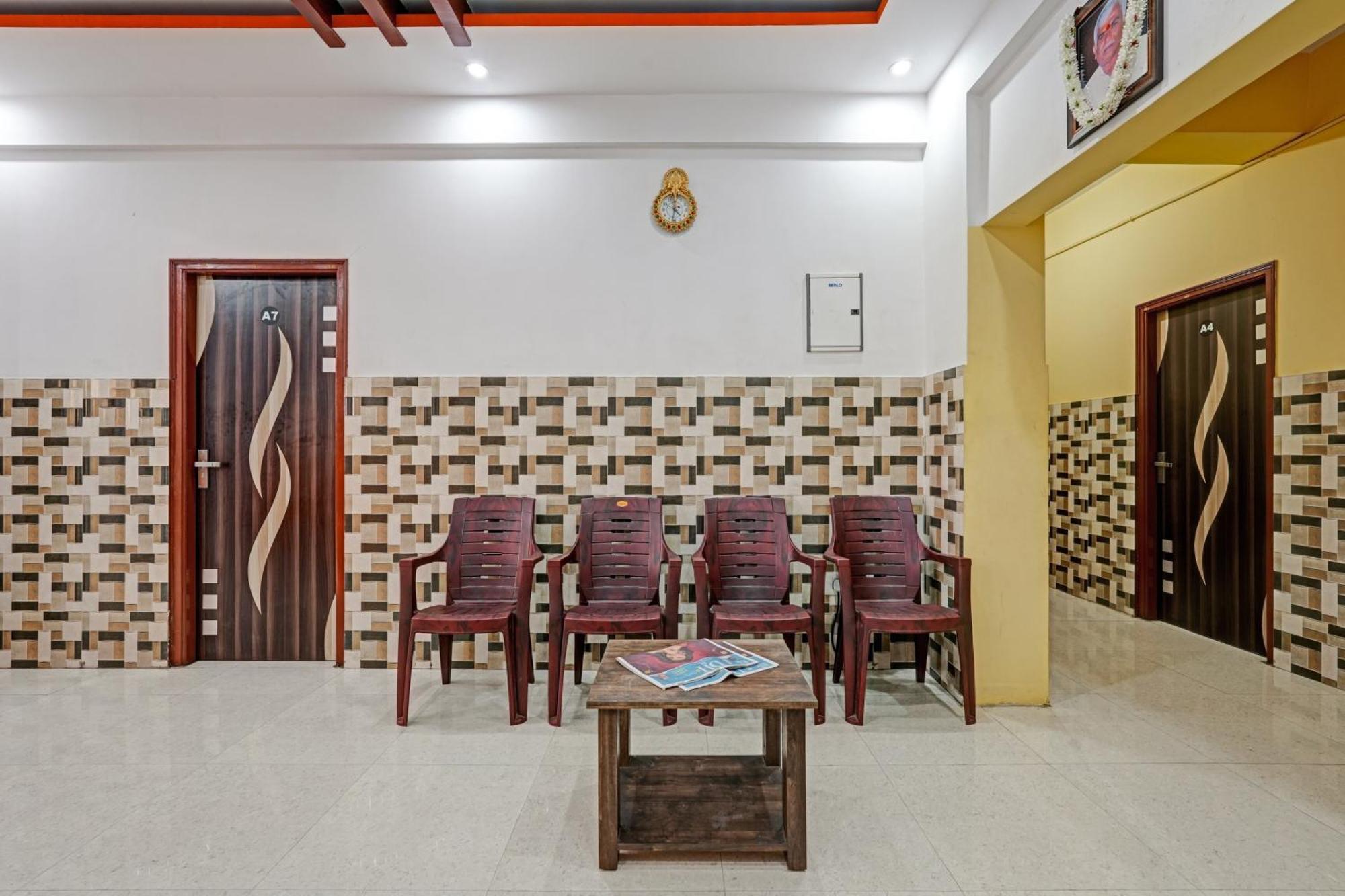 Spot On Anugraha Residency Hotel Kumbalgod Buitenkant foto