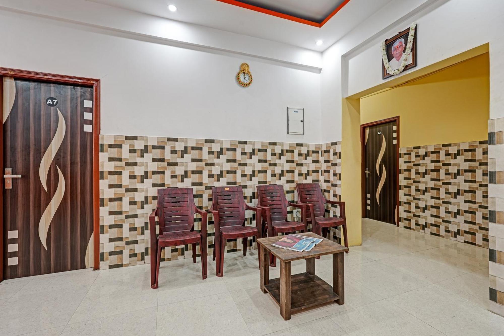 Spot On Anugraha Residency Hotel Kumbalgod Buitenkant foto