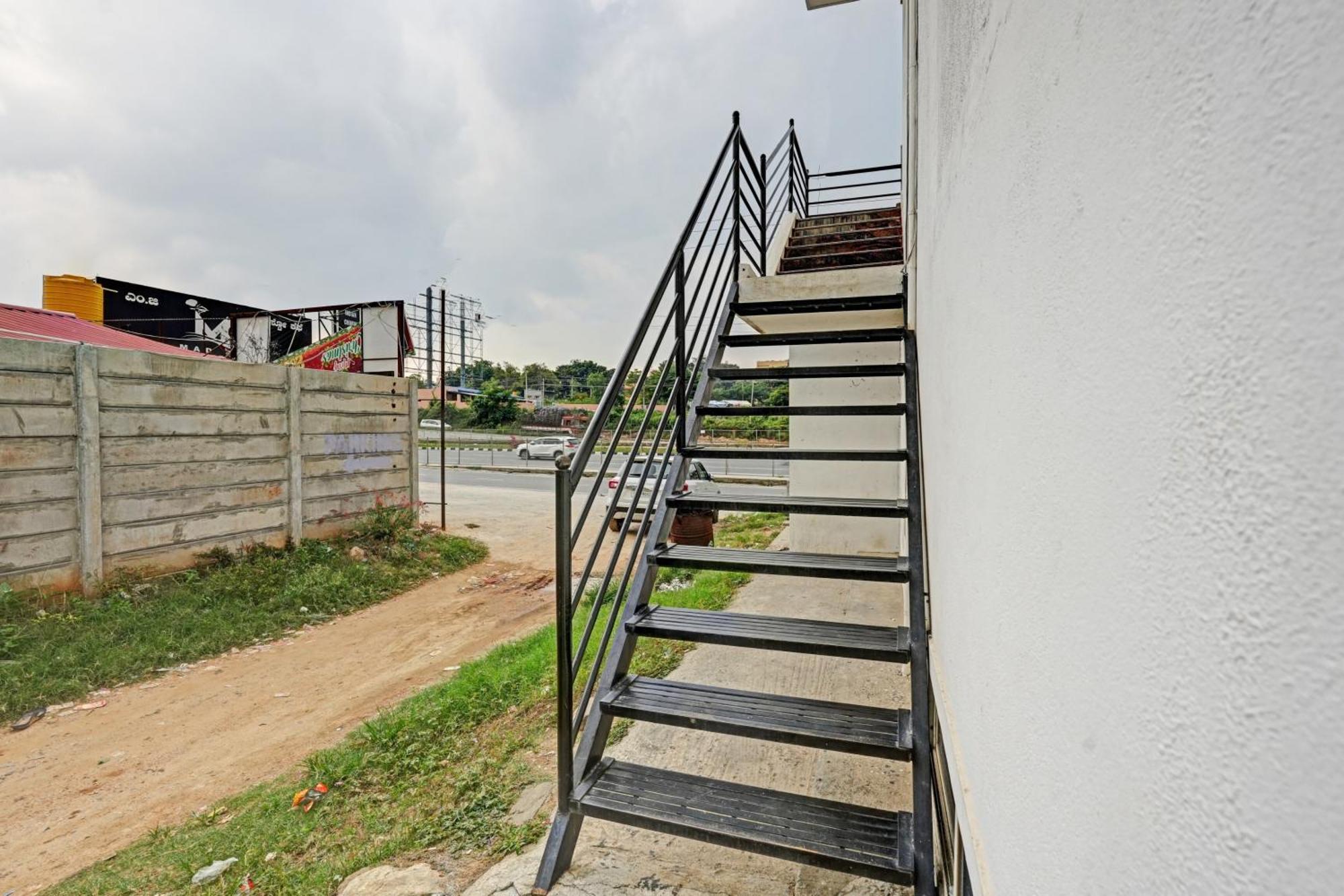 Spot On Anugraha Residency Hotel Kumbalgod Buitenkant foto