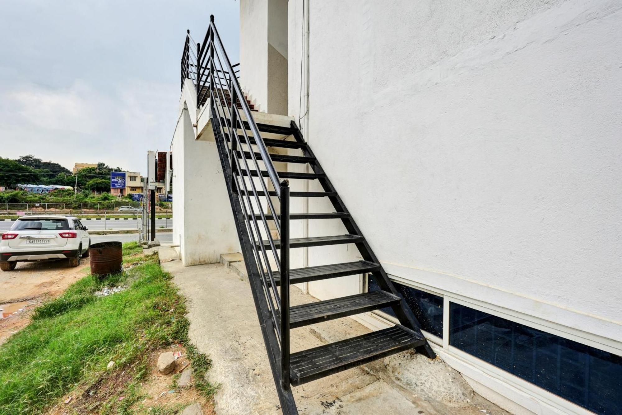 Spot On Anugraha Residency Hotel Kumbalgod Buitenkant foto