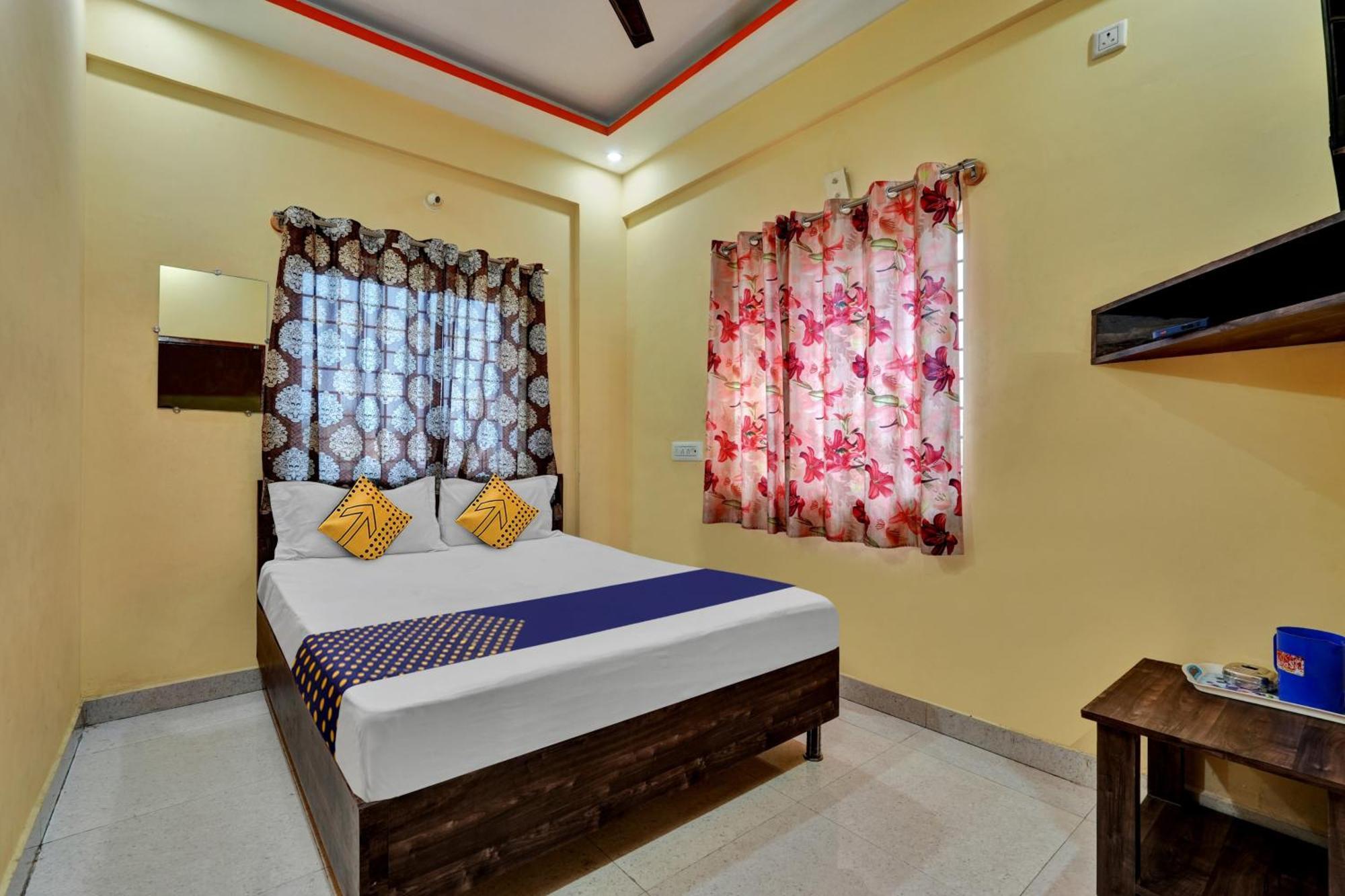 Spot On Anugraha Residency Hotel Kumbalgod Buitenkant foto