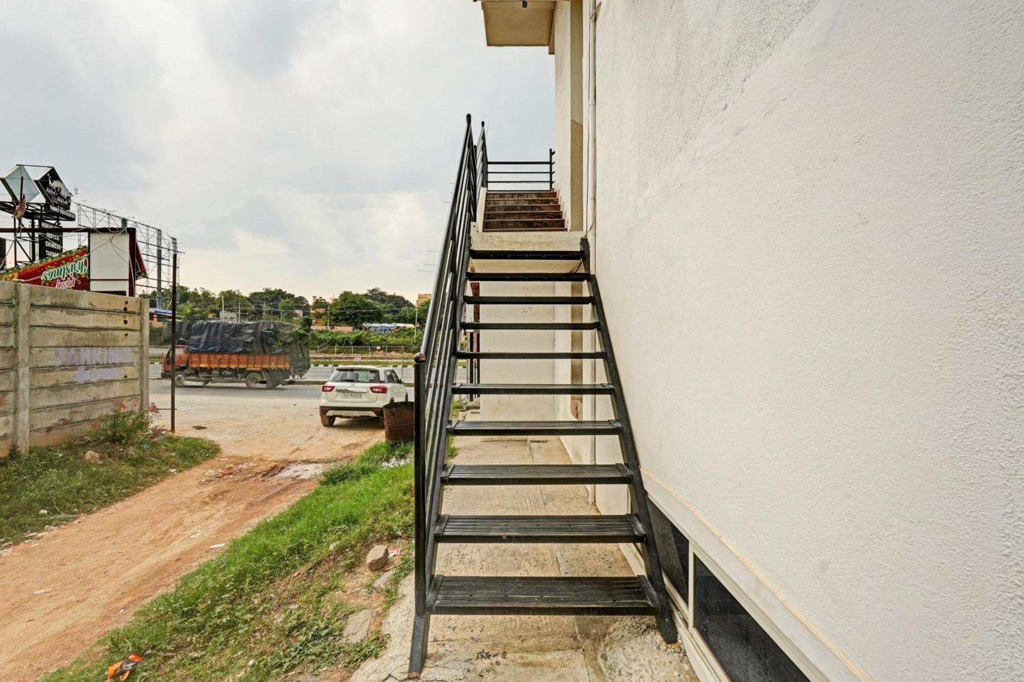 Spot On Anugraha Residency Hotel Kumbalgod Buitenkant foto